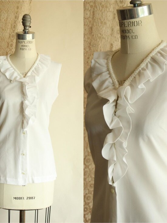 Vintage Tops - Vintage 1960s Blouse, Fritzi of California White Ruffle Collar Top, Buttons